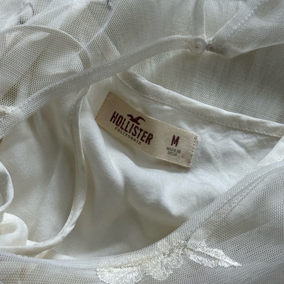 New Hollister ivory Sheer Mesh 2 Layered Top Bell Sleeve Embroidered Floral - Picture 3 of 4